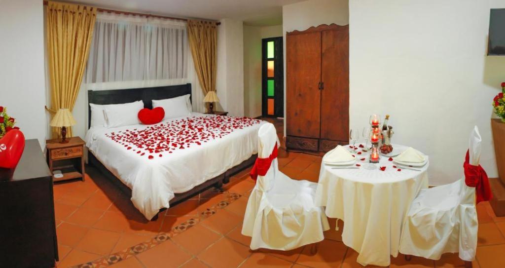Hotel Alejandria 바리차라 외부 사진